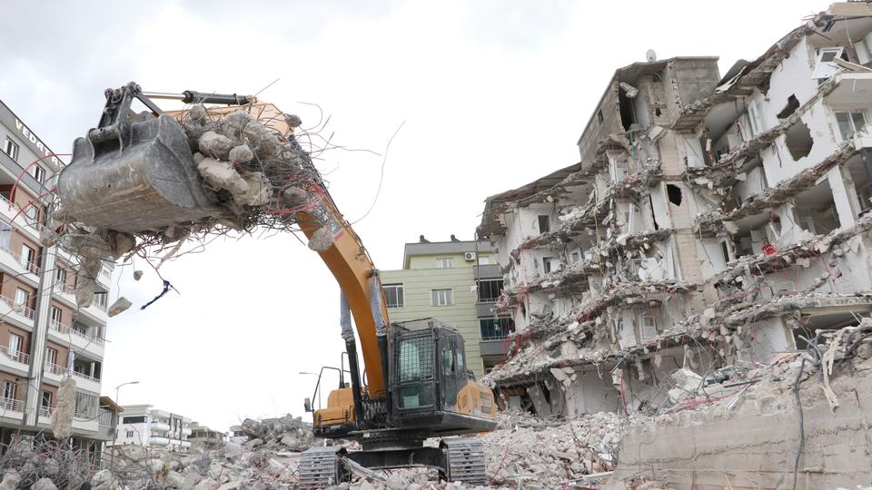 Lebih Dari 232.000 Bangunan Rusak Atau Harus Dibongkar Setelah Gempa Türkiye
