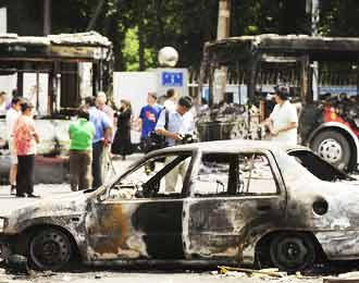 Diperkirakan Korban Tewas Kerusuhan Xinjiang Capai 800 Orang 