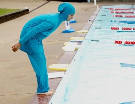 Kolam Renang di Perancis Melarang Burkini