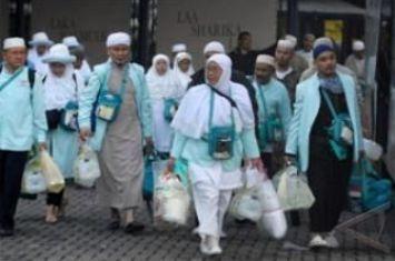 67 Orang Anggota DPR Berangkat Haji, Kemenag Harus Dipertanyakan