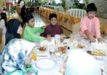 Ulama Brunei Dorong Umat Muslim Latih Anak Puasa Sejak Usia Dini