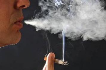 Brunei Denda Dua Orang Karena Merokok di Tempat Umum