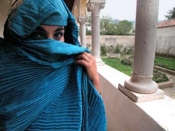 Wanita Sudan Di Hukum Cambuk karena Memakai Celana Panjang