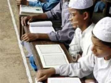 Intelijen Philipina Tangkap Siswa Madrasah Tak Bersalah di Moro