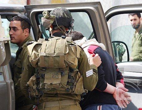 Tentara Israel Culik dan Aniaya Para Pemuda Palestina