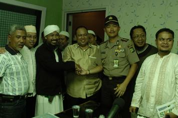 Walikota Setujui Tuntutan Umat Islam, Demo Akbar di Bekasi Dibatalkan