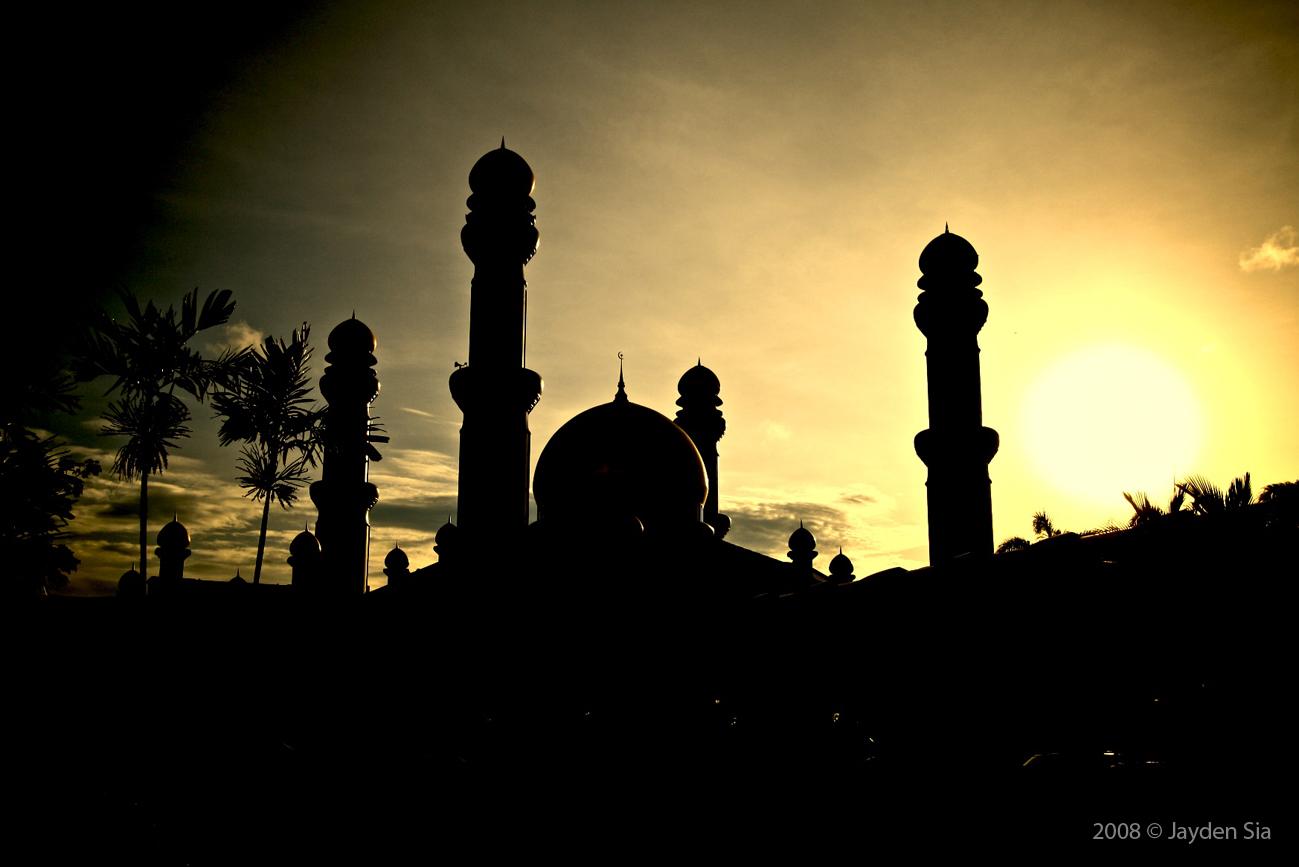 Larang Menara Masjid, Swiss Menghina Umat Islam