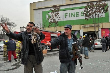 Serangan Taliban Tewaskan Warga Asing di Supermarket Kabul