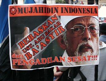 Ustadz Abu Bakar Baasyir Dijadikan Ikon Usamah Ladin-nya Indonesia