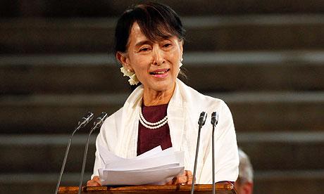 Peraih Nobel Perdamaian Aung San Suu Kyi Bungkam Atas Masalah Rohingya