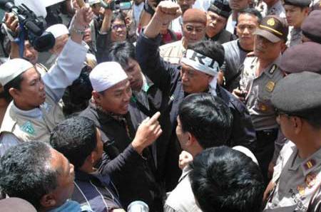 Ketua Keamanan Nasional Ahmadiyah Akan Jadi Tersangka Kerusuhan Cikeusik