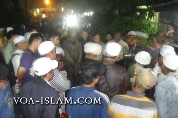 Umat Islam Bekasi Siap Bersatu 'Ganyang' Preman Salibis Ambon