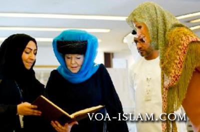 Ratu Belanda Berjilbab di Masjid, Dedengkot Anti Islam Geert Wilders Sewot