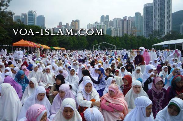 Puluhan Ribu Muslim Hong Kong Shalat Id di Lapangan Victoria Park