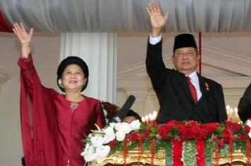 SBY 'Tak Etis' Gunakan Upacara Kenegaraan Sebagai Acara Keluarga
