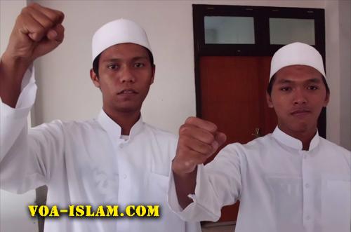 Handoko & Hardonis: Demi Islam, Dipenjara Itu Uzlah, Dibuang Itu Tamasya