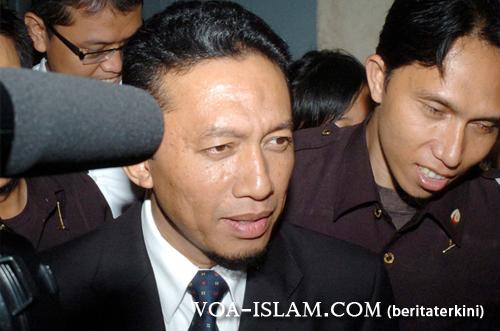 Menkominfo Tifatul Sembiring: Internet Bukan Akar Terorisme