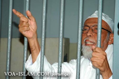 Ustadz Ba'asyir: Istilah Narcoterrorism itu Wahyu Setan!