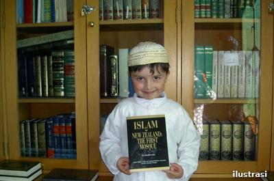 Muhammad Alexander Pertz: Kisah Bocah Amerika Menemukan Islam dalam Buku