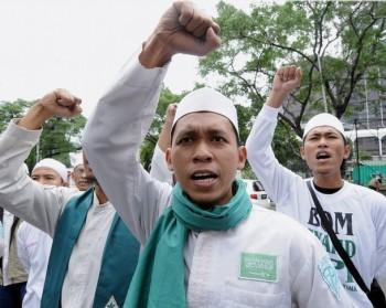 Jika Melawan Islam, FPI Siap Perangi Artis Pendukung Ariel