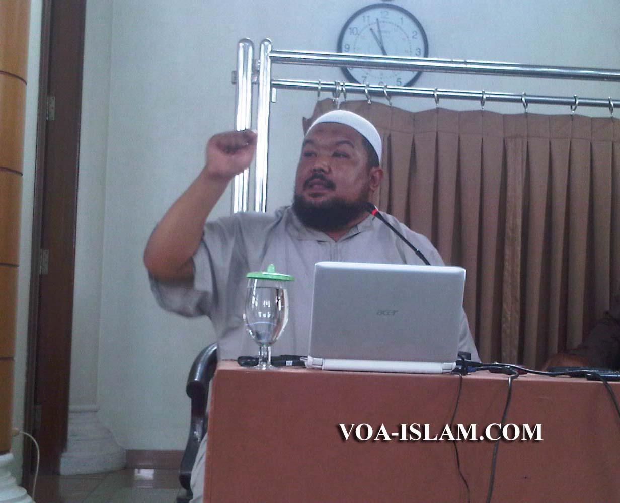 Ustadz Fuad Al Hazimi: Istiqamah Adalah Rukun Utama Iqamatud Dien