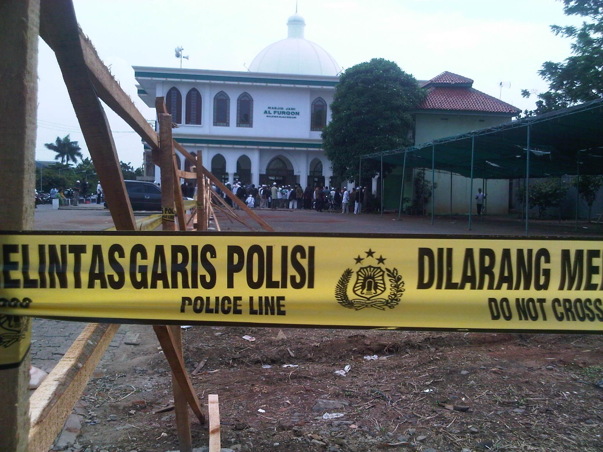 Bangun Ruko di Pelataran Masjid, Pengembang Ingin Tutup Syi'ar Islam