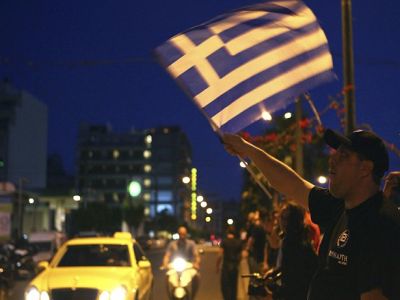 Partai Neo-Nazi Yunani Memaksa Imigran Ke Kamp Kerja Paksa