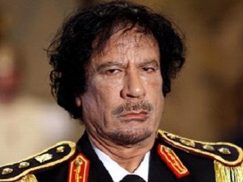 Pemberontak: Kadhafi dan Anaknya Sembunyi di Lubang Kecil di Tripoli