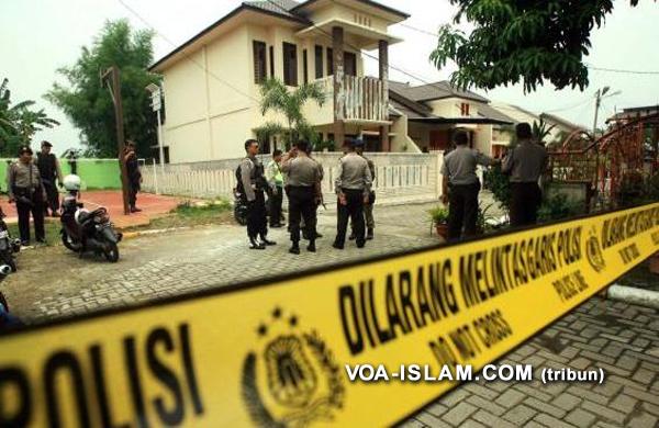 BNPT Tangkap 5 Orang Diantaranya Wanita Ahli IT Jaringan Al Qaidah