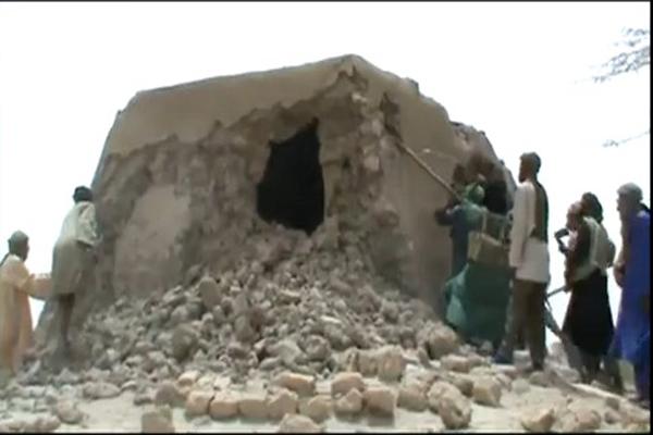 Pejuang Islam Mali Kembali Hancurkan Kuburan Tempat Kemusyrikan di Timbuktu