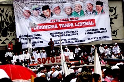 Apel Siaga Umat Islam Indonesia Tanpa Liberal Diguyur Rahmat