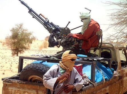 AQIM Rebut Gudang-gudang Utama Persenjataan Mali