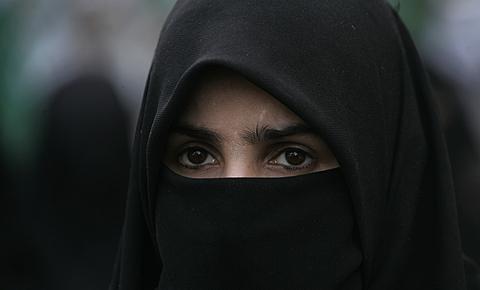 Swiss Ikut-ikutan Jejak Perancis dan Belgia Larang Burqa Bagi Muslimah