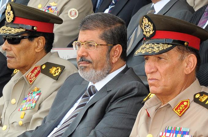 Presiden Mursi : Memecat Marsekal Tantawi dan Jenderal Sami Anan