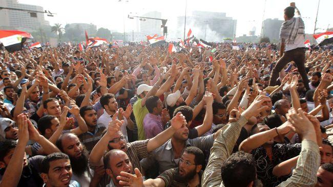 Puluhan Ribu Warga Mesir Berdemo Memprotes Vonis Lunak Untuk Mubarak