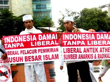 FPI: Kaum Liberal Murtad dan Kafir, Sesat Menyesatkan!!