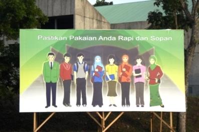 Ancaman Wanita Telanjang: Jangan Harap Cium Aroma Surga   