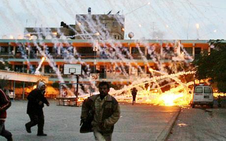 Tentara Israel Menembaki wanita Yang Sudah Melambaikan Bendera Putih