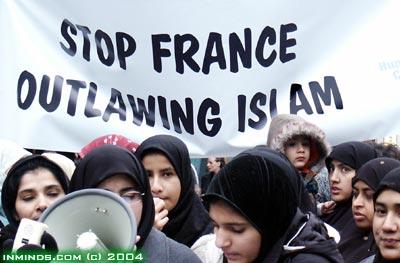 Prancis Paranoid, Tangkapi Orang Islam