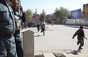 Taliban Melakukan Ofensife Besar ke Kabul