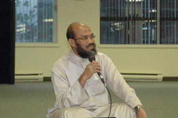  Dr. Daud Rasyid : Jadikan Masjid UI Lokomotif Perjuangan   