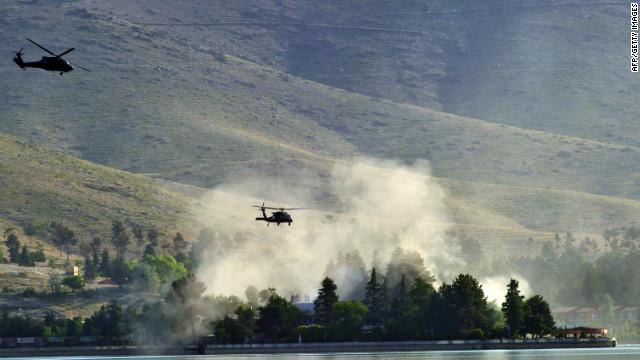 Taliban Menyerang Hotel Tempat Prostitusi dan Minum 