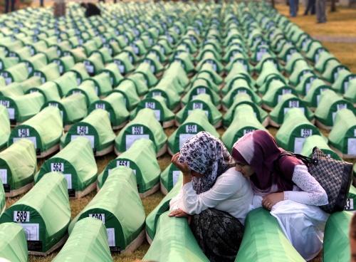 Empat Tentara Serbia Pembantai 800 Muslim Bosnia Divonis 142 Tahun Penjara 