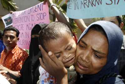 Tragis! Muslimah Rohingya Makan Daun & Ilalang untuk Bertahan Hidup