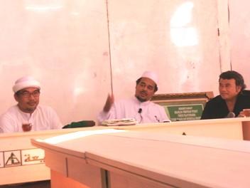 Gubernur Kalteng Gerah, Saat FPI Tangani  Kasus Masyarakat Dayak Serua