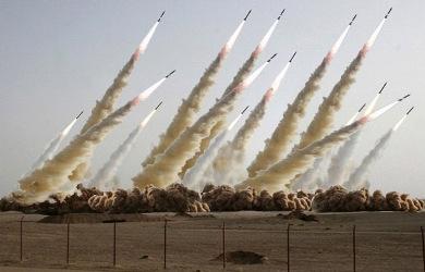 Iran akan Balas dengan 150.000 Rudal jika Israel Lakukan Aksi Militer