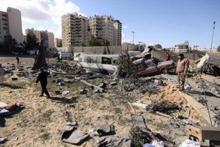Serangan  Pesawat Tempur dan Artileri Israel Lukai 4 Warga Gaza