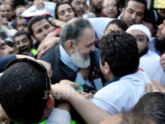 Salafi dan Ikhwan Bahu-Membahu Menumbangkan Militer Mesir