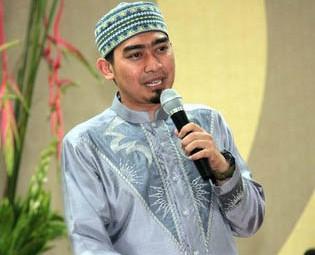 Terbetik Kabar  Ustadz Solmed  Dikeluarkan dari FPI