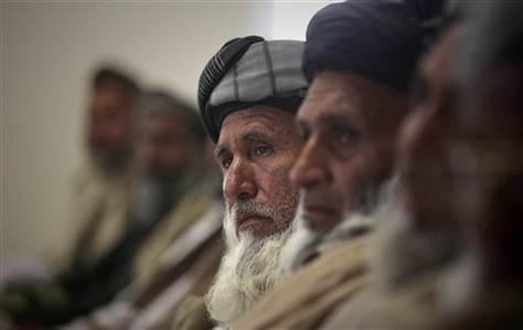 Orang Bersenjata Bunuh Pemimpin Suku Anti Taliban di Masjid